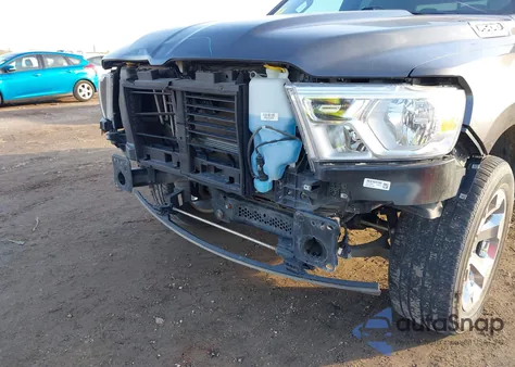 2020 Ram 1500 Big Horn 4X4 5'7 Box z USA, uszkodzony, nr VIN 1C6SRFFT6LN174544